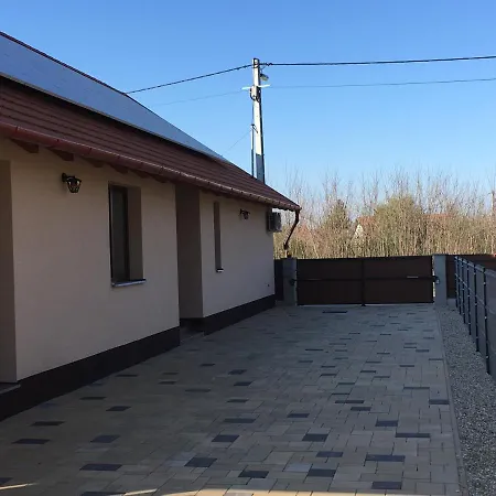 Guest house Emese Vendeghaz Mezopeterd