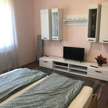Emese Vendeghaz Guest house *